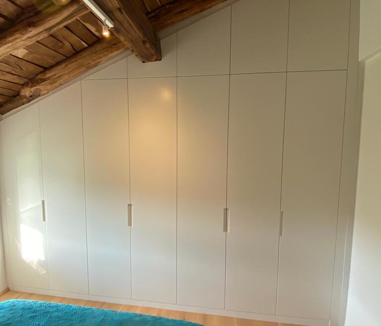 ARMARIO BAJO CUBIERTA