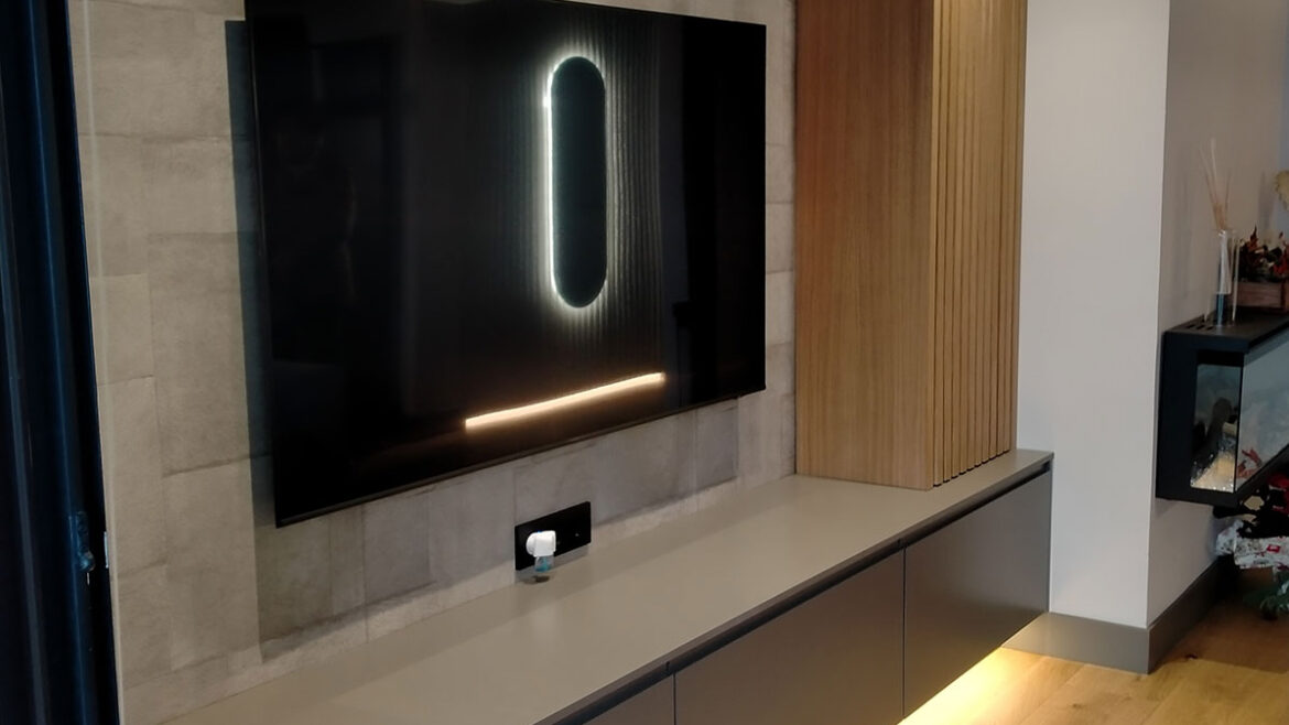 MUEBLE DE SALÓN LACADO EN GRIS